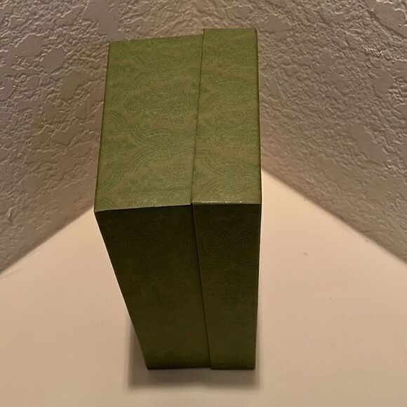 Gucci Olive Green Baroque Floral Logo Gift Storage Box Medium Sized - Picture 6 of 7